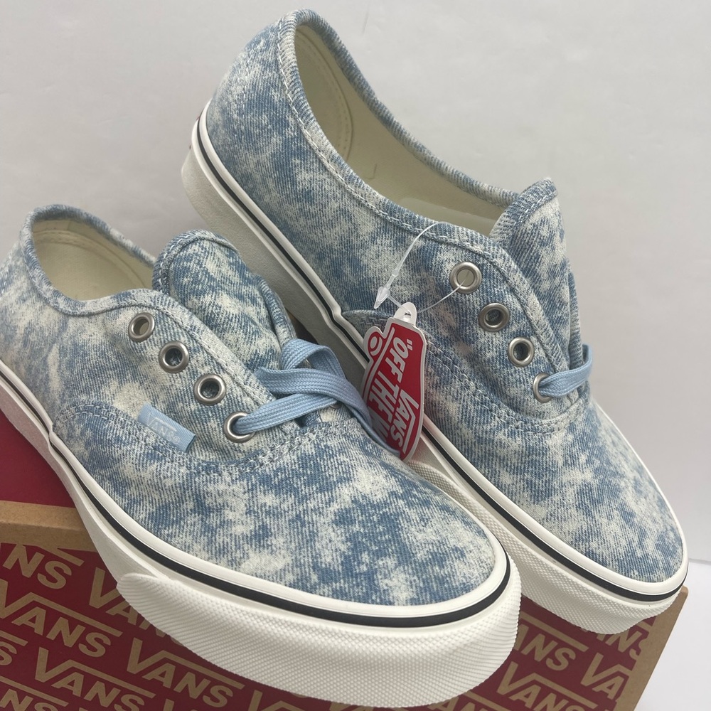 Vans Men’s Authentic (Denimistry) Winter Sky Marshmallow Sneakers
VN0A5HZS9FM - Picture 6 of 16